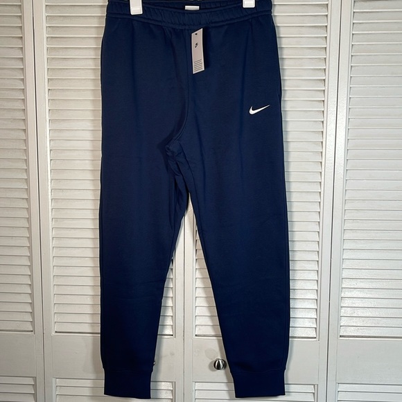 New. Nike Sportswear Fleece Joggers Sweatpants Navy Tapered Leg Mens M. - Picture 2 of 13